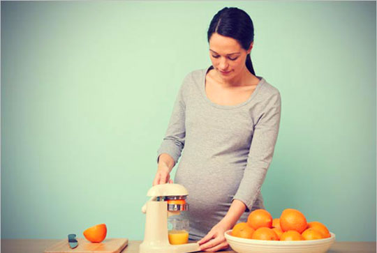 Апельсины повышают иммунитет и настроение беременной женщины. 