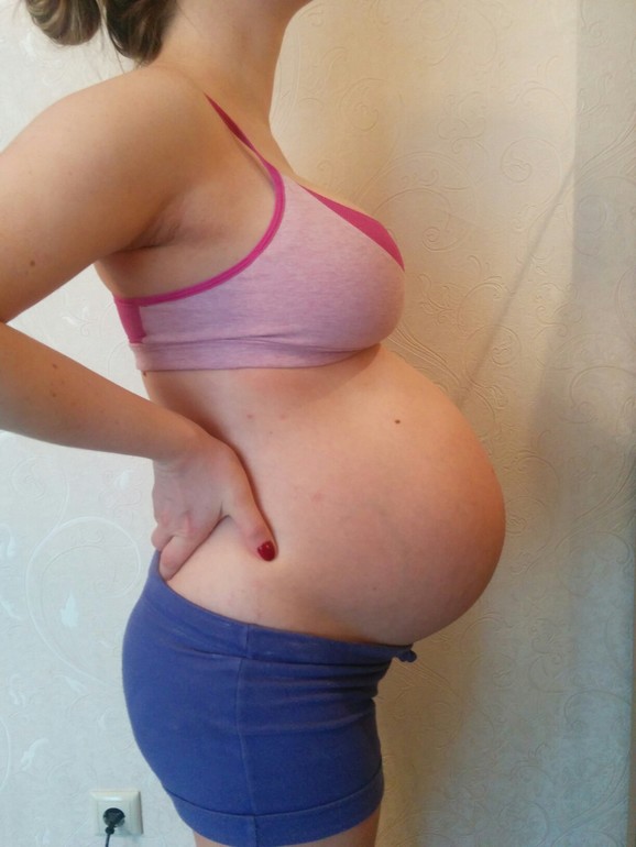 18 недель тянет живот. Живот при беременности 37 недель. 36-37 Недель беременности. 37 Неделя уменьшился живот.