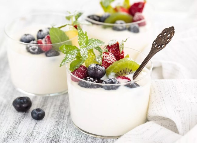 йогурт - польза и вред для организма