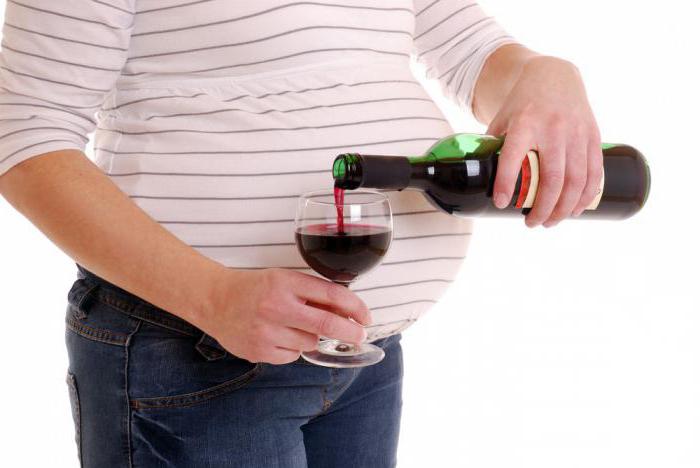 можно ли беременным вино красное