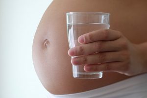 Правильное питание беременных, питание по триместрам, режим питания беременных, водный баланс у беременных